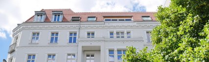 Sanierter Stuckaltbau in zentraler Lage unweit Kurfürstendamm Sanierter Stuckaltbau in zentraler Lage unweit Kurfürstendamm