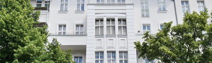 Sanierter Stuckaltbau in sehr gefragter und zentraler Lage Sanierter Stuckaltbau in sehr gefragter und zentraler Lage