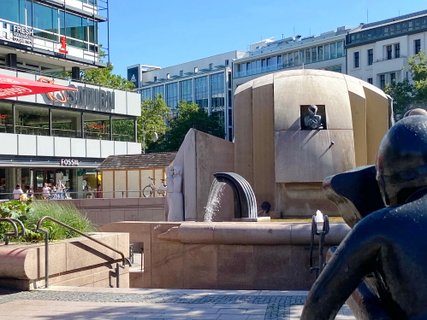 Weltkugelbrunnen Weltkugelbrunnen